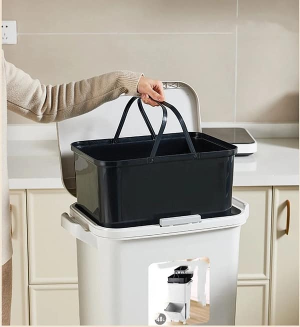 34 litters modern trash bin